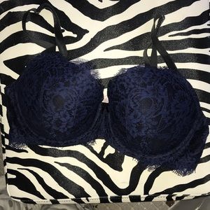 VS Bra size 34DD